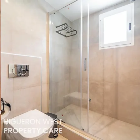 Apartment Casa Niza - 3-bedroom Beachfront Apartment, Carvajal Beach, *