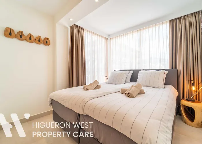 Apartment The Beachfront Collection - Casa Niza By Hwpc