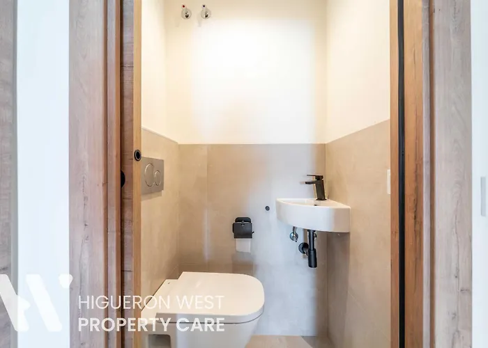 The Beachfront Collection - Casa Niza By Hwpc Apartment Fuengirola