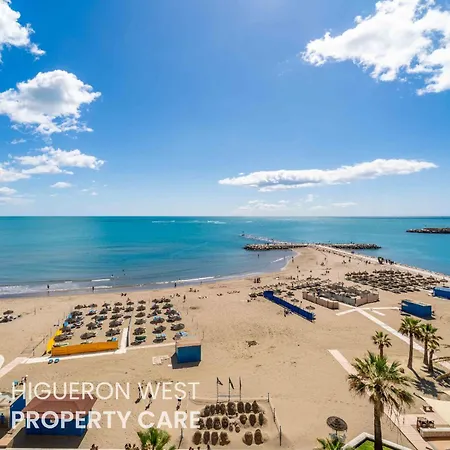 Casa Niza - 3-bedroom Beachfront Apartment, Carvajal Beach, 아파트 *