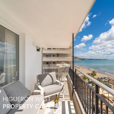Casa Niza - 3-bedroom Beachfront Apartment, Carvajal Beach,