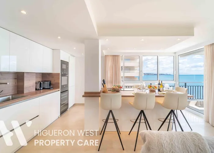 Апартаменты The Beachfront Collection - Casa Niza By Hwpc